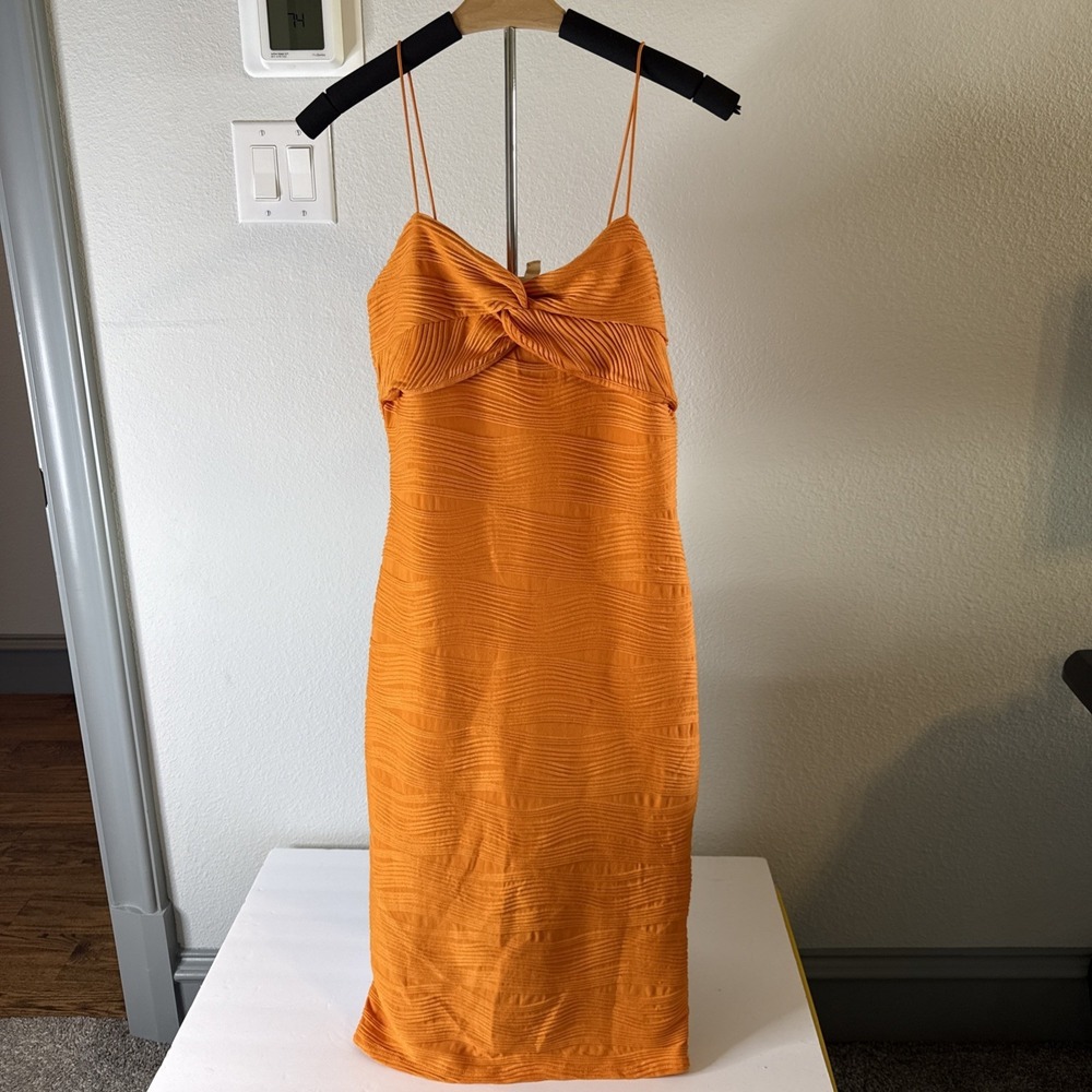 Derek Heart Bright Orange Ruffle Dress Straight Size Large‎